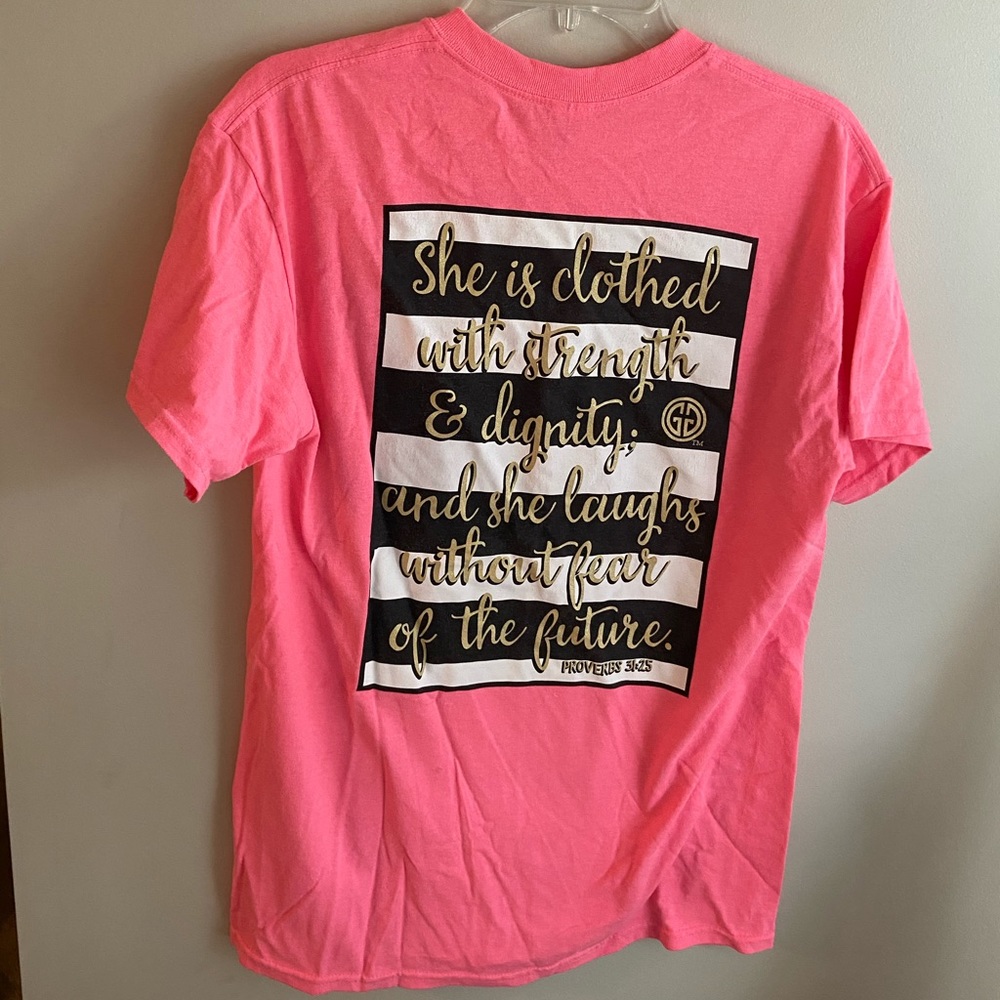 Tee shirt